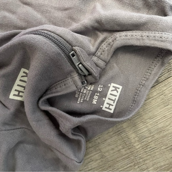 kith sleeper baby’s 12-18 months gender neutral coverall - Picture 2 of 5